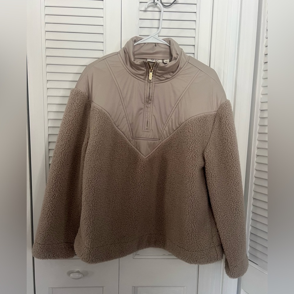 3/4 zip pullover top
